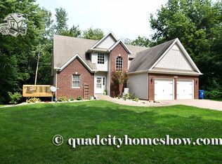 21115 52nd Ave N, Port Byron, IL 61275