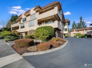 910 S 248th St APT 1, Des Moines, WA 98198