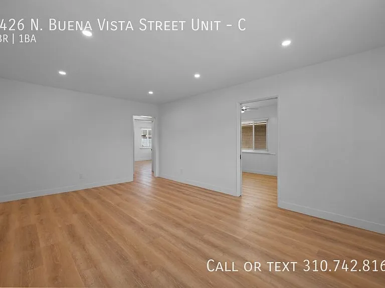 2426 N Buena Vista St #C — Photo 6