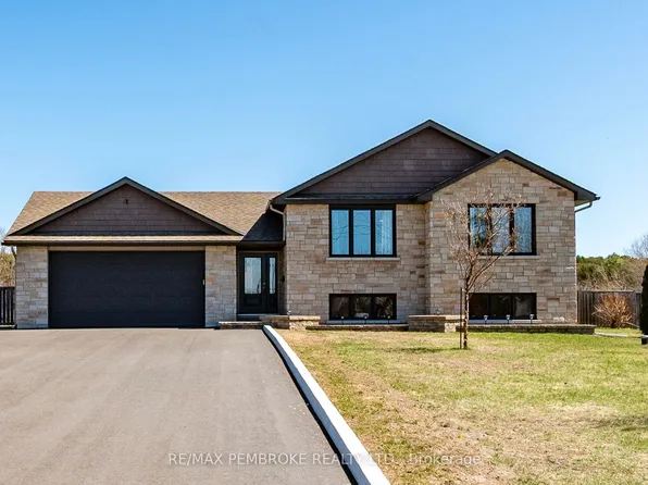 34 Rapid Rd, Whitewater Region, ON K0J 2L0