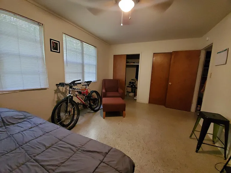 2901 NW 14th St #3 — Photo 5