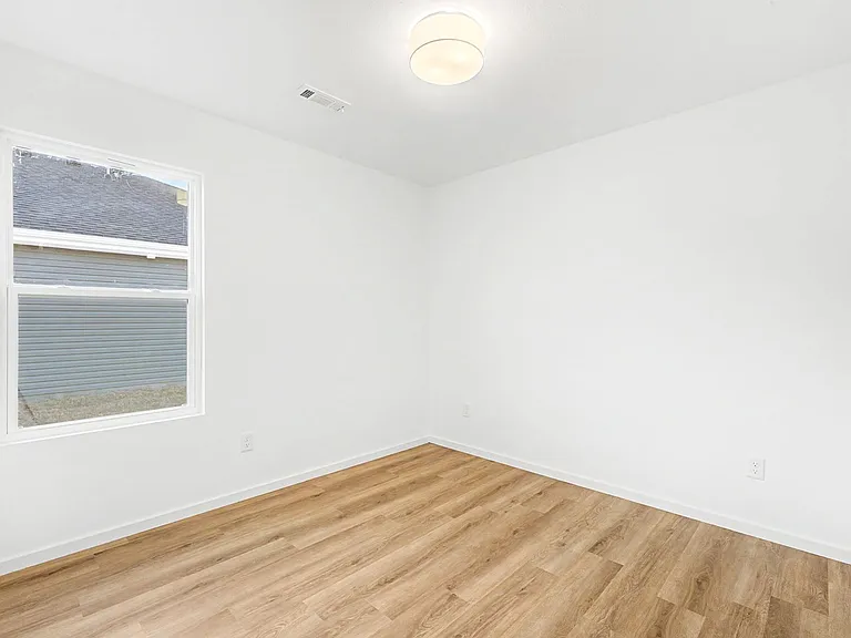 1534 N Claire St — Photo 6