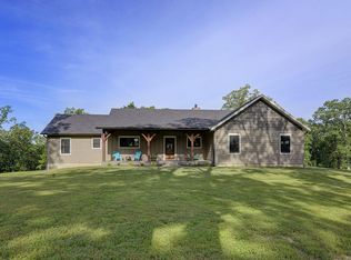 1043 Huckleberry Rd, Strafford, MO 65757