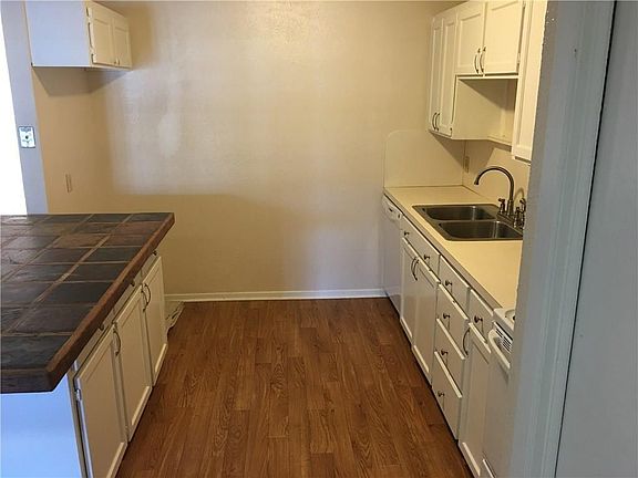 3rd image of 600 Panay Way Dr