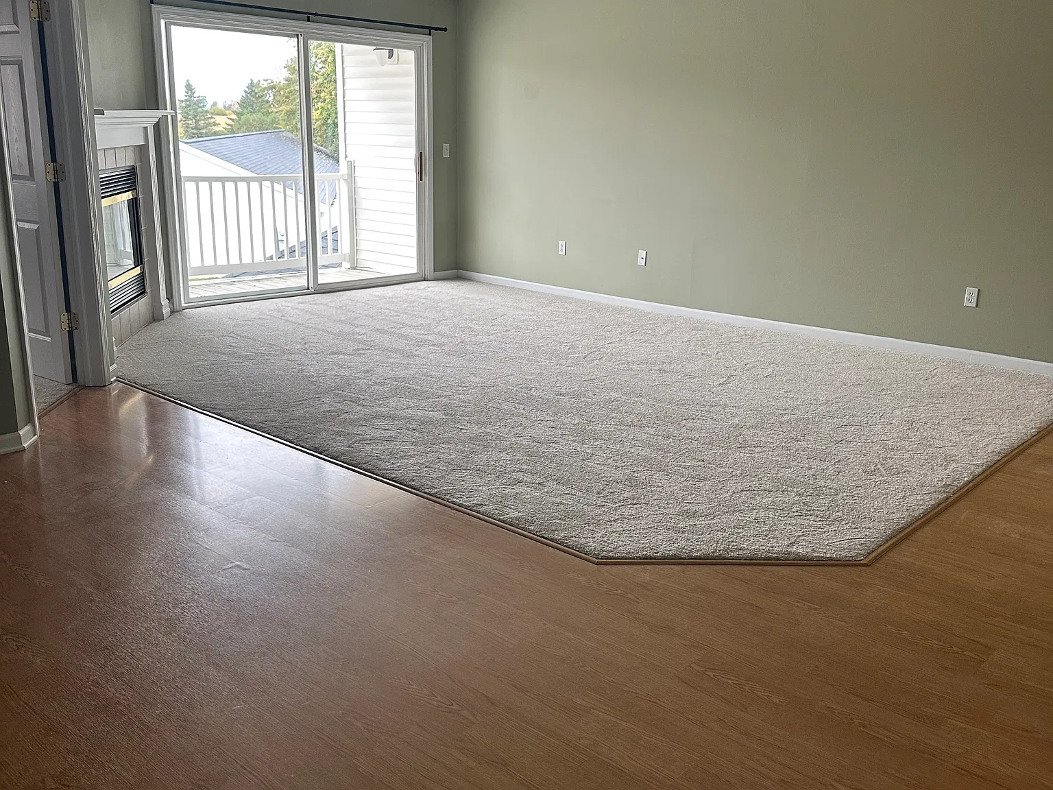 2 bed, 1025 sqft, $1,200 — Photo 2