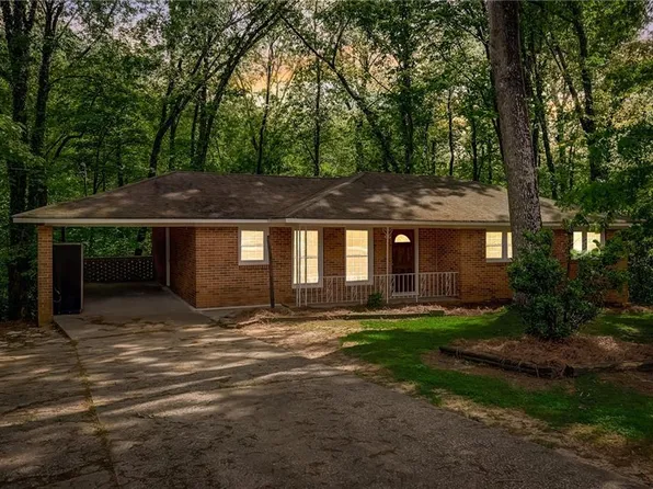 228 Kensington Cir, Bremen, GA 30110