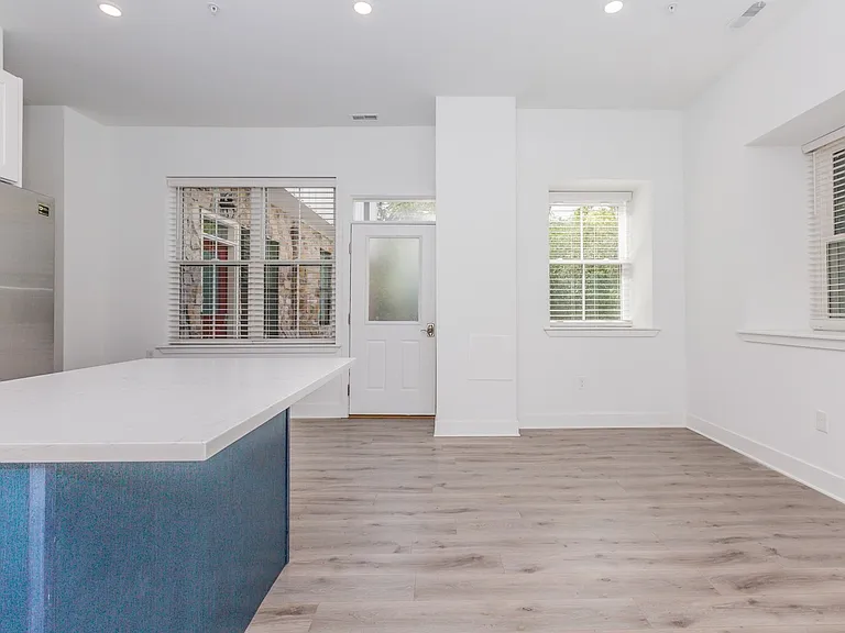 225 N Whitford Rd — Photo 1
