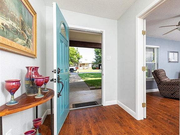 4th image of 506 Lucas Dr