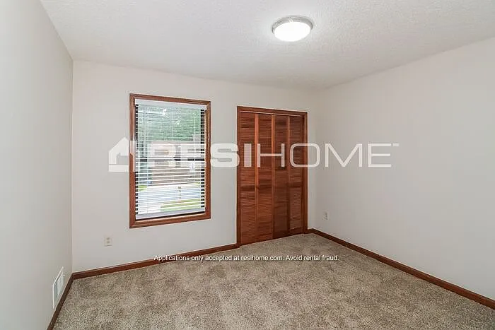 643 Sunshine Trce NW — Photo 10