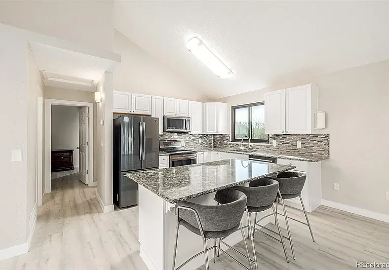 18296 E Layton Pl — Photo 3