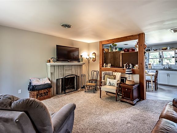 5th image of 3822 Greentree Rd