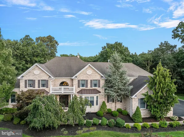 81 Partners Ln, Freehold, NJ 07728