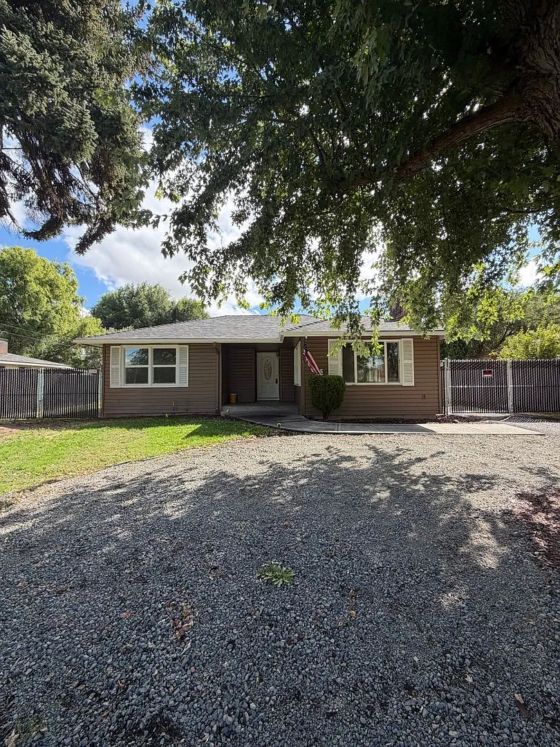 Renovated 3-Bedroom Home With Flex Space, Garage & Huge Fenced Yard — Photo 1