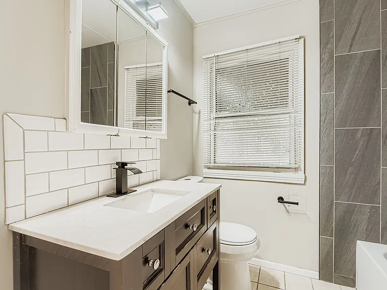 605 E Saint Elmo Ave — Photo 13