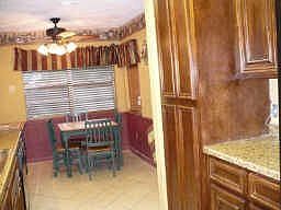 4th image of 4915 Shady Oak Ln