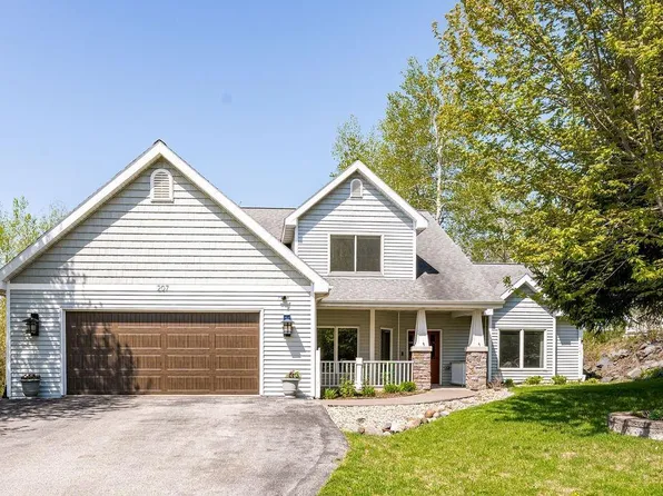 207 S 2nd Ave, Proctor, MN 55810