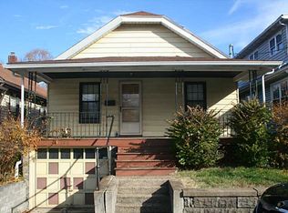 586 7th St, Pitcairn, PA 15140