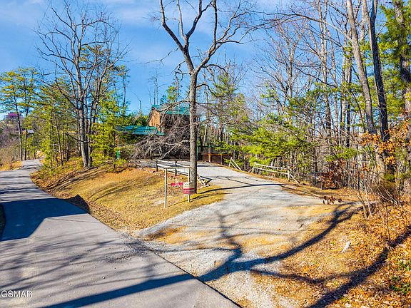 3rd image of 2114 Rabbit Point Way