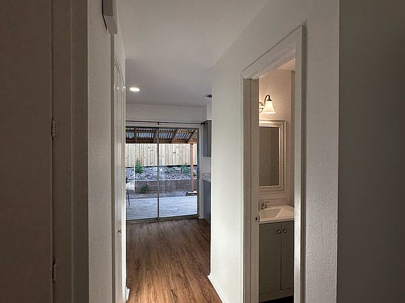 4th image of 9504 Parkfield Dr