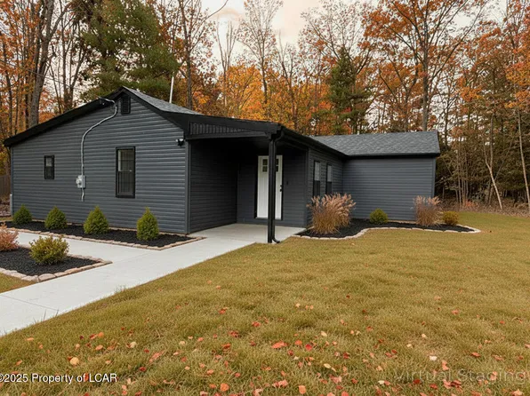 424 N Hunter Hwy, Drums, PA 18222