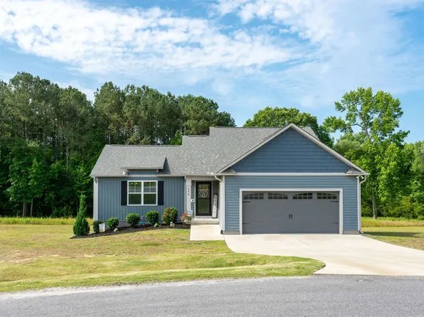 290 Hunter Fox Trl, Angier, NC 27501