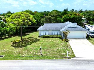 2704 Park Dr, Lake Worth, FL 33462