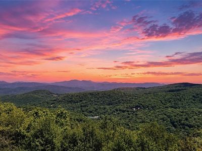 104 Mockingbird Lane, Banner Elk, NC, 28604