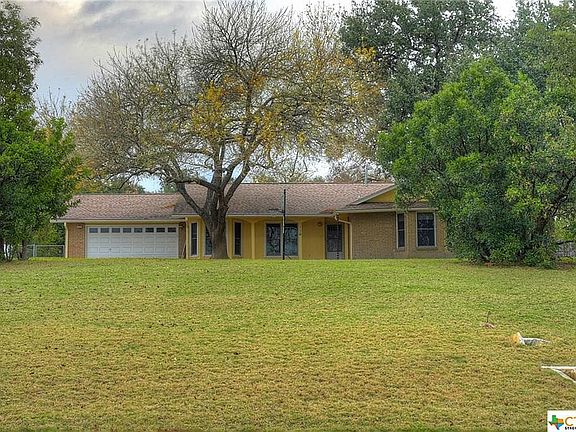 4th image of 112 W Mimosa Cir