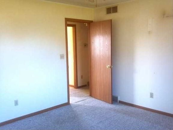 3rd image of 47216 Timber Run St