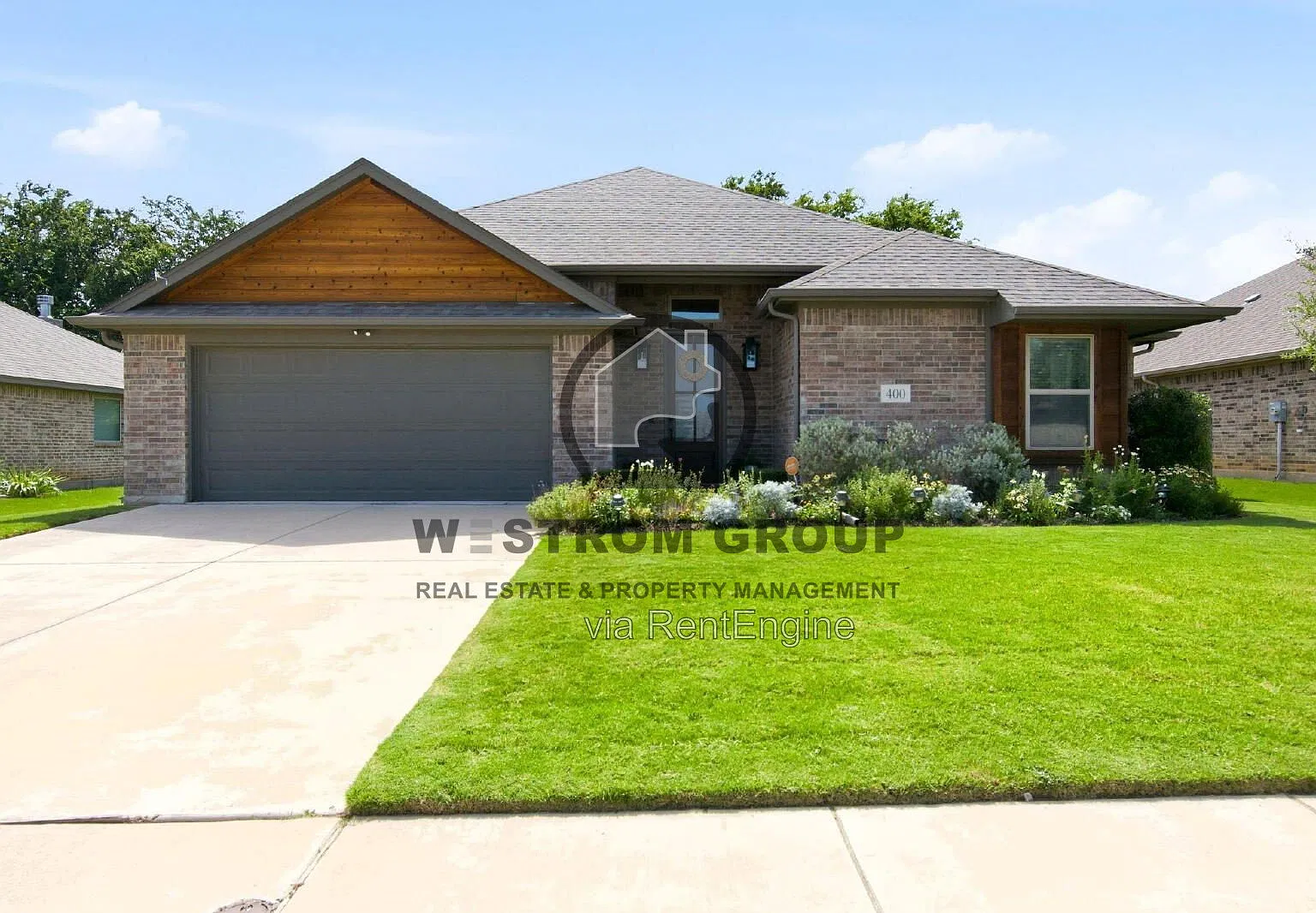 3 bed, 2.0 bath, 1992 sqft, $2,400 — Photo 1