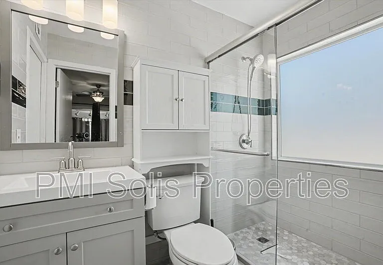 1510 E Taro Ln — Photo 8