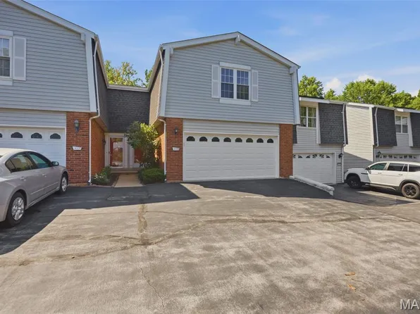 14520 Bantry Ln, Chesterfield, MO 63017