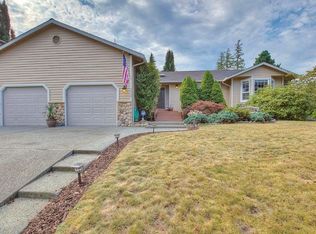 25201 Lake Wilderness Country Club Dr SE #C, Maple Valley, WA 98038