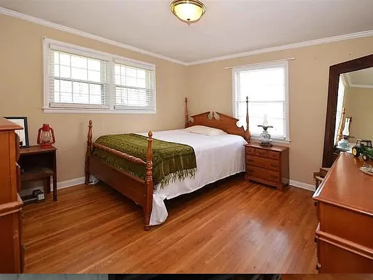 119 Myers St — Photo 3