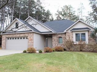 142 Juno Pl NE, Rice, MN 56367