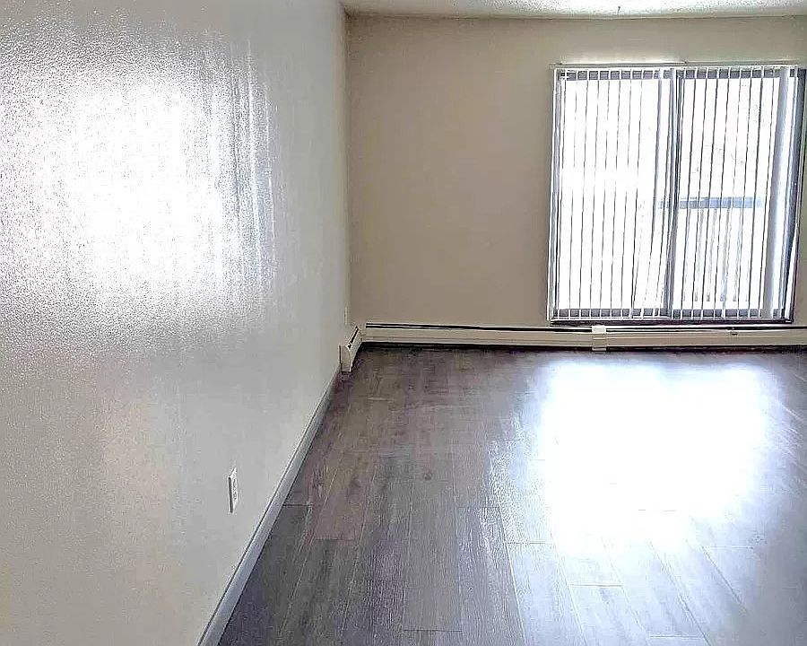 1st image of 7200 Camden Ave N #2B-1Ba-770Sqft