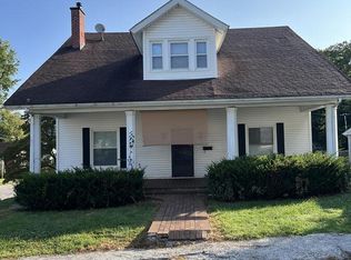 42 16th St, Paris, KY 40361