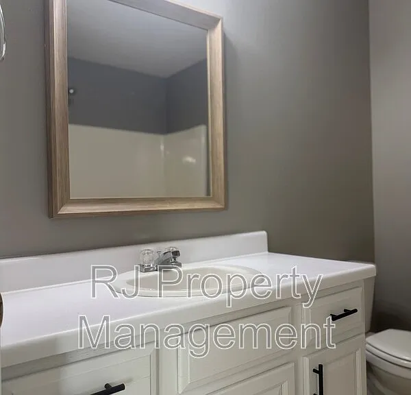 4817 Royal Run Dr — Photo 21