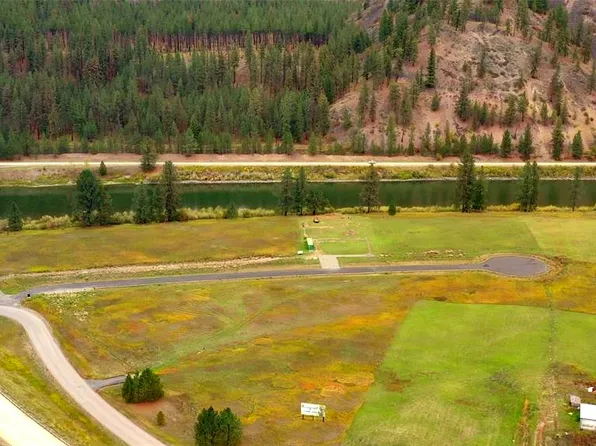 14 Kestrel Dr, Superior, MT 59872