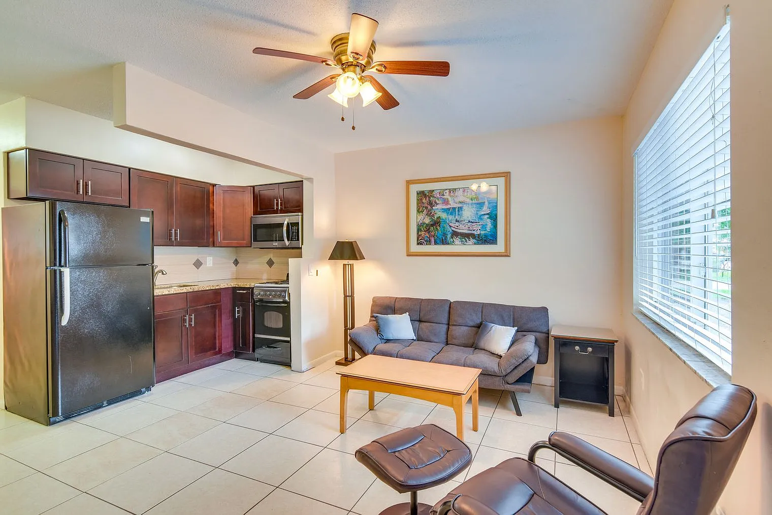 1 bed, 1.0 bath, 548 sqft, $2,322 — Photo 4