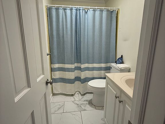 5th image of 1929 Lynn Cove Ln