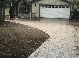 10351 Samoa Ave, Tujunga, CA 91042