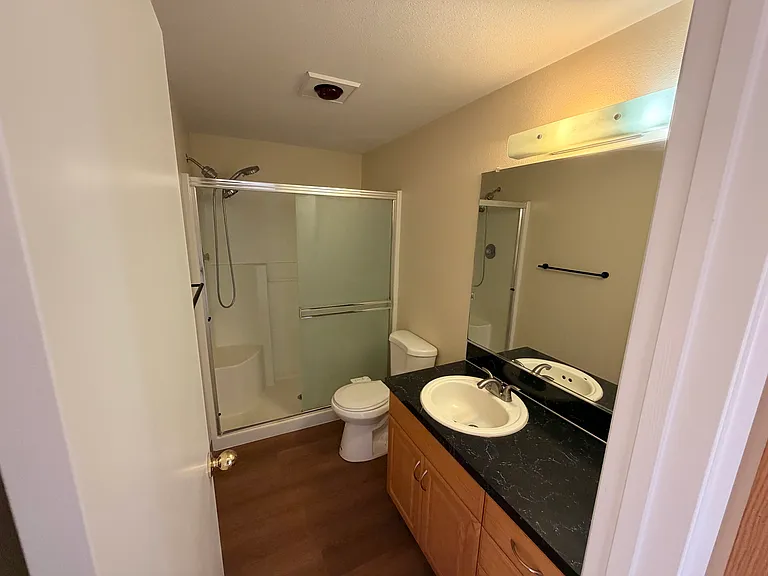 1601 NW 6th Ave — Photo 7