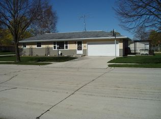 3834 S 15th St, Sheboygan, WI 53081