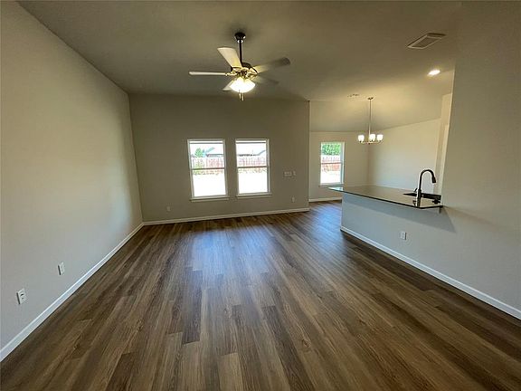 3rd image of 9024 Quapaw Creek Trl