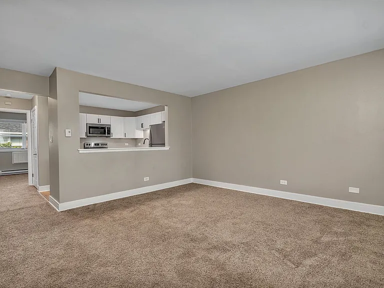 Iron Gate Apartments — Photo 41