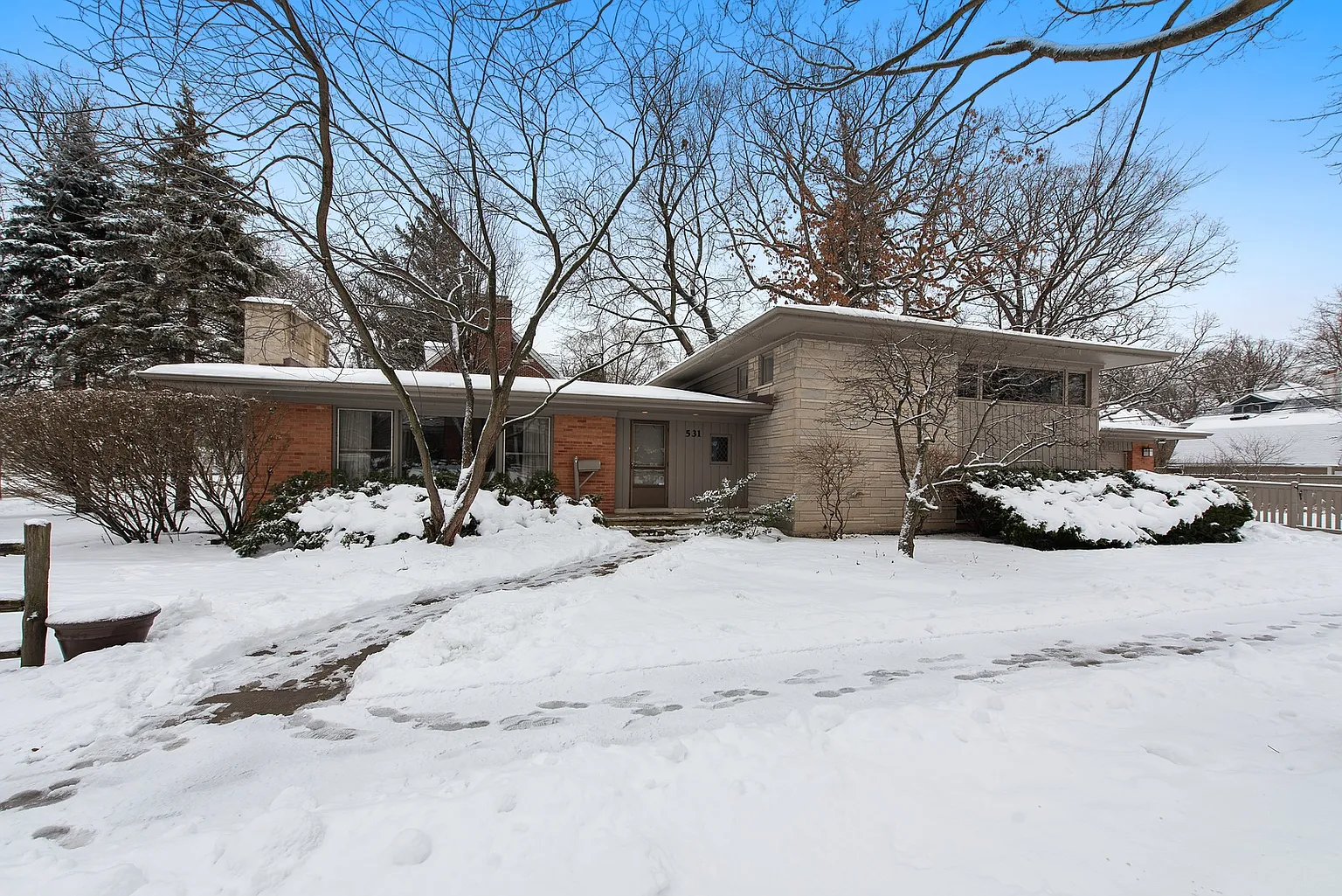 531 Lake Ave photo 1