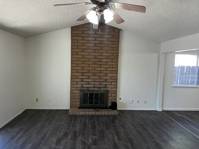 1107 W Athens Ave — Photo 7