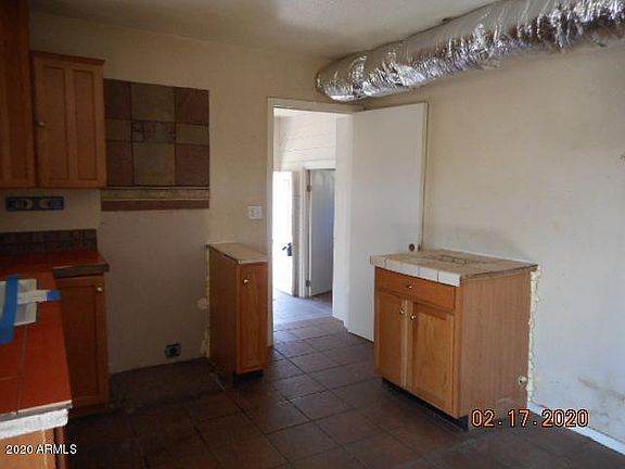3rd image of 9212 W Mobile Ave