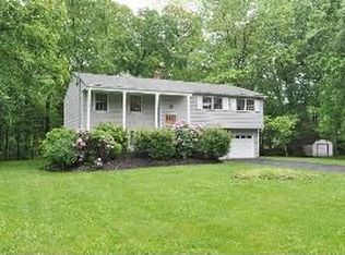 162 Briarwood Dr E, Berkeley Heights, NJ 07922